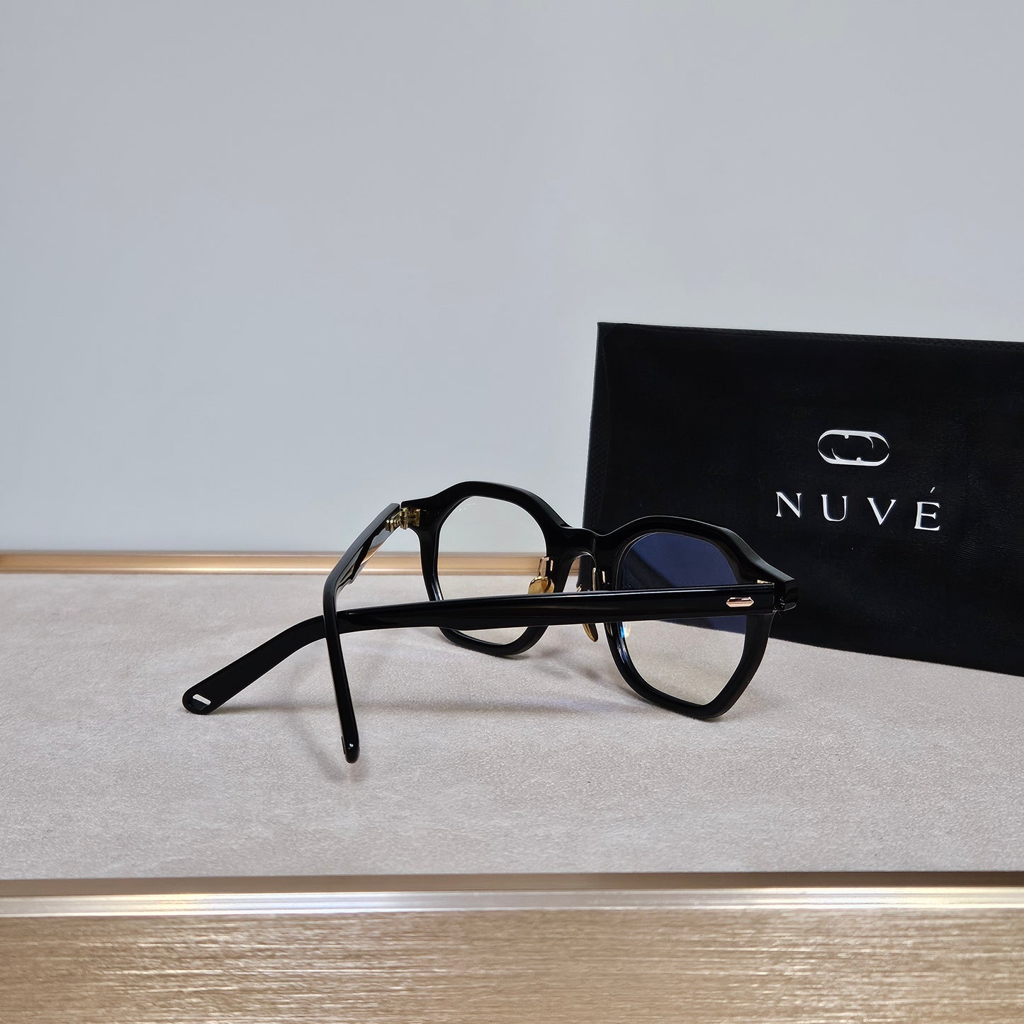 Nuvé Thesis – Intellectual Craftsmanship in Modern Form