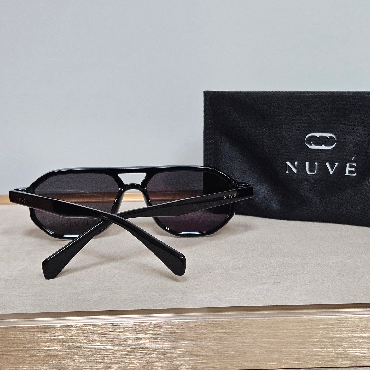 Nuvé Atlas – Jet Black Edition 54-16-145