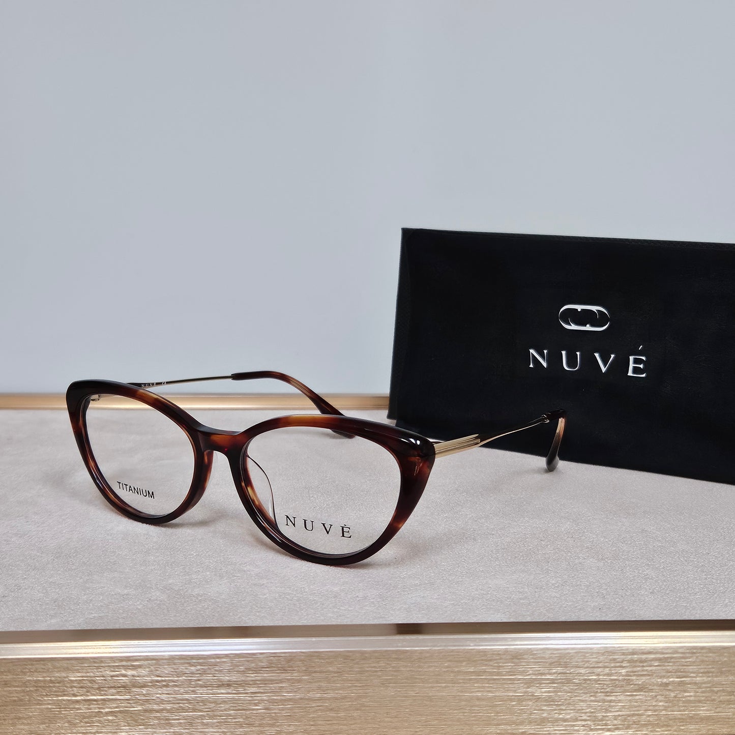 Nuvé Siena – Tortoise Titanium Optical Frames (Non-Prescription)