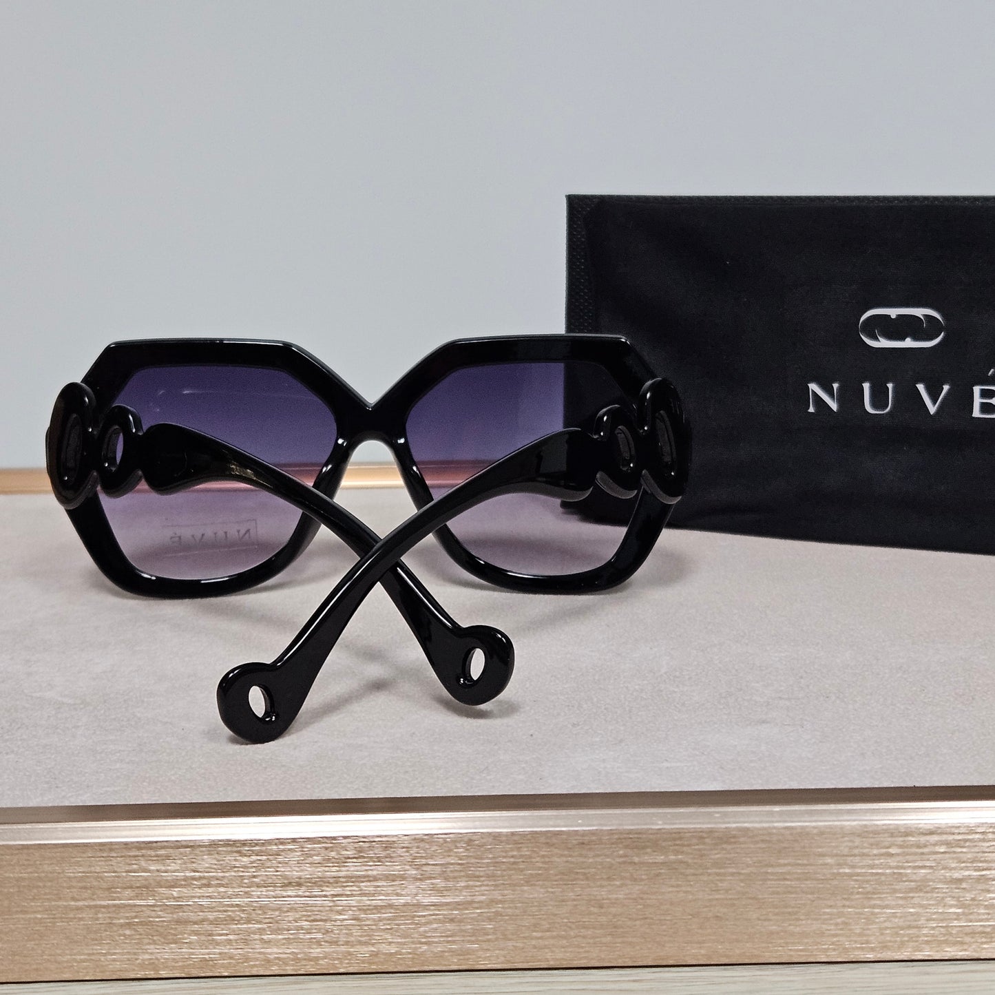 Nuvé Vesper – Obsidian Violet Edition