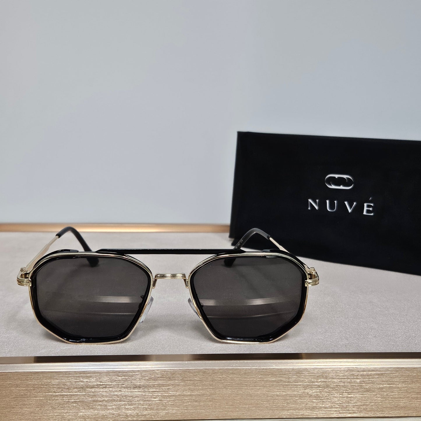 Echelon Black & Gold – Nuvé Eyewear