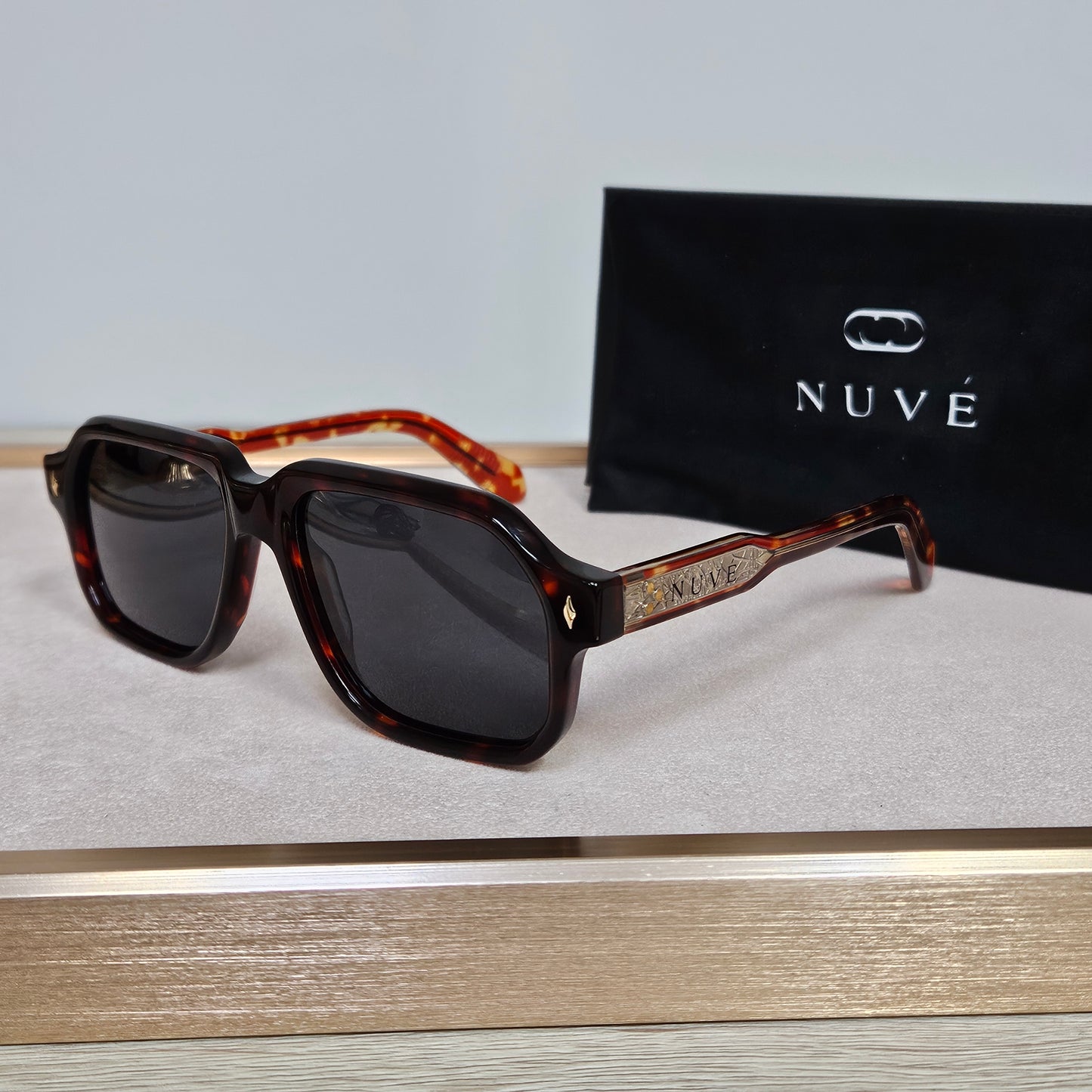 Nuvé Noir Classic – Black Tortoise Square Sunglasses 55-17-150