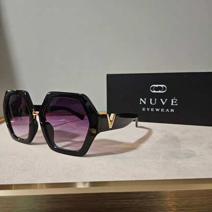 Octavia Lux–Black Oversized