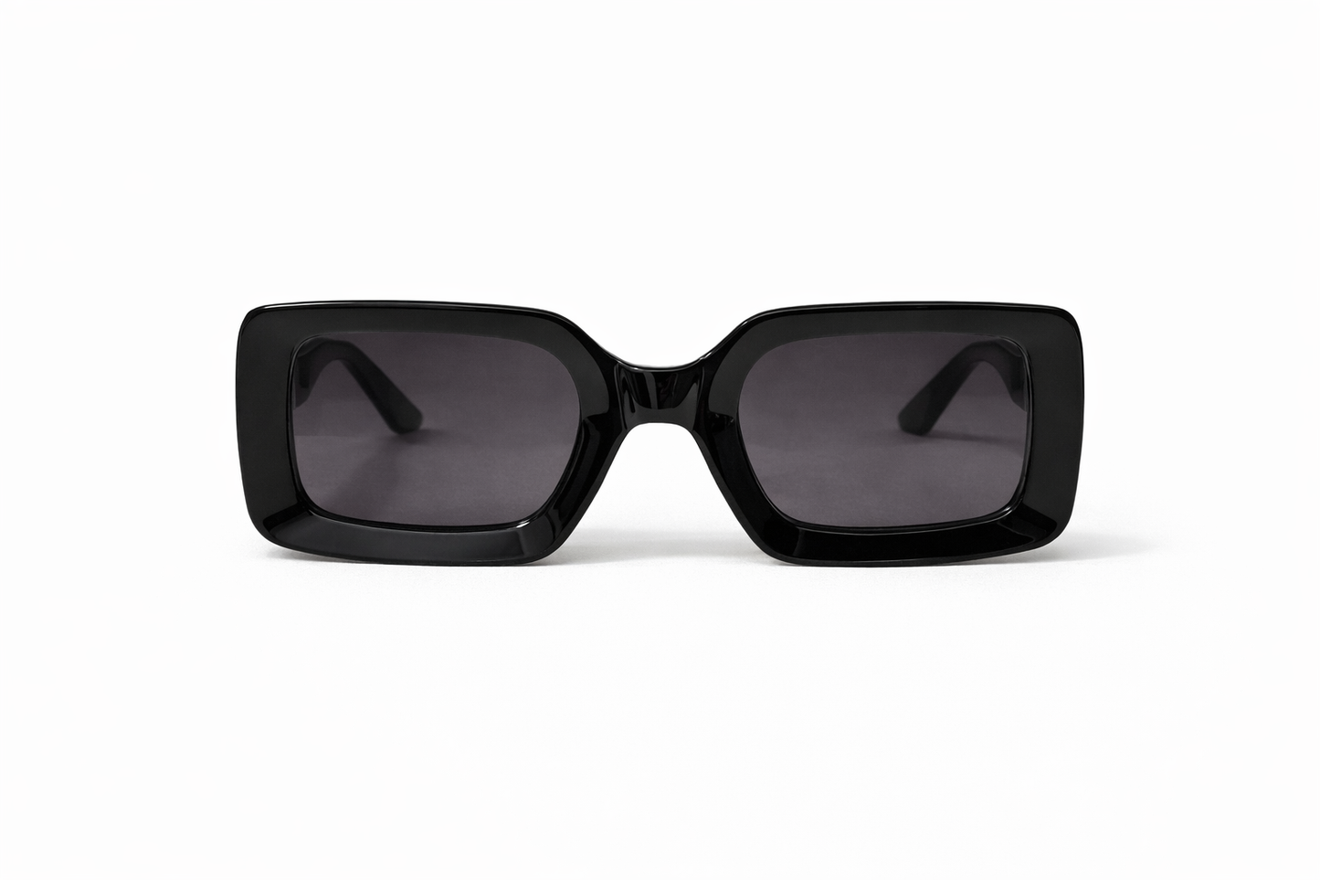 Savina Oversized–Black / Gold