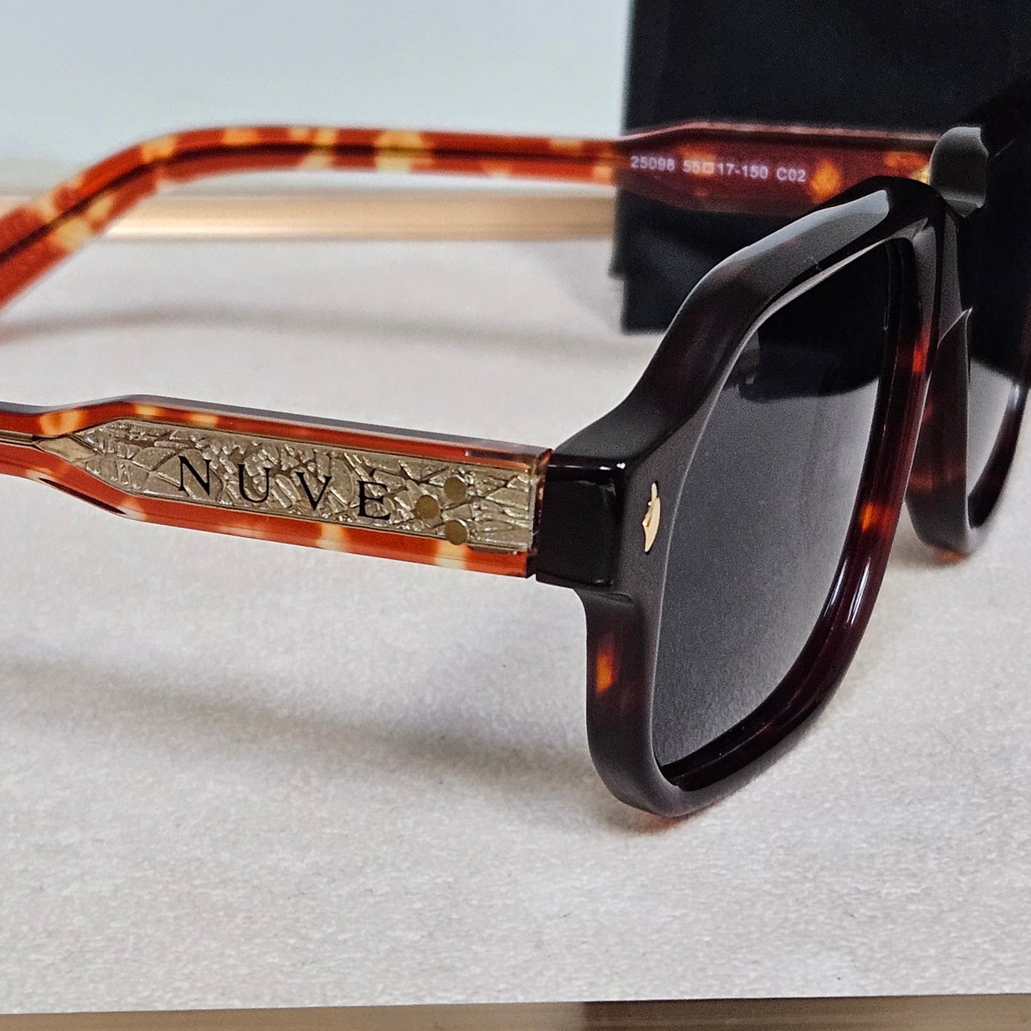 Nuvé Noir Classic – Black Tortoise Square Sunglasses 55-17-150