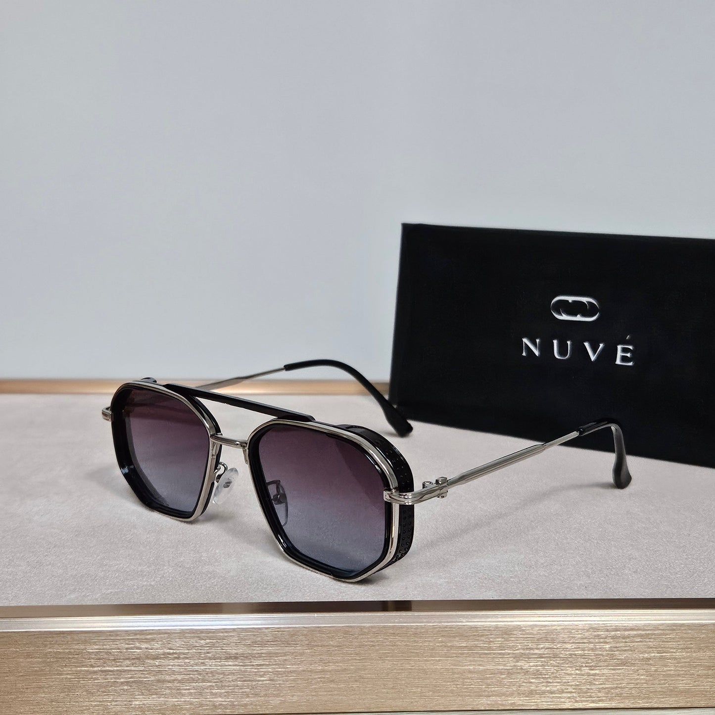 Echelon Silver & Black – Nuvé Eyewear