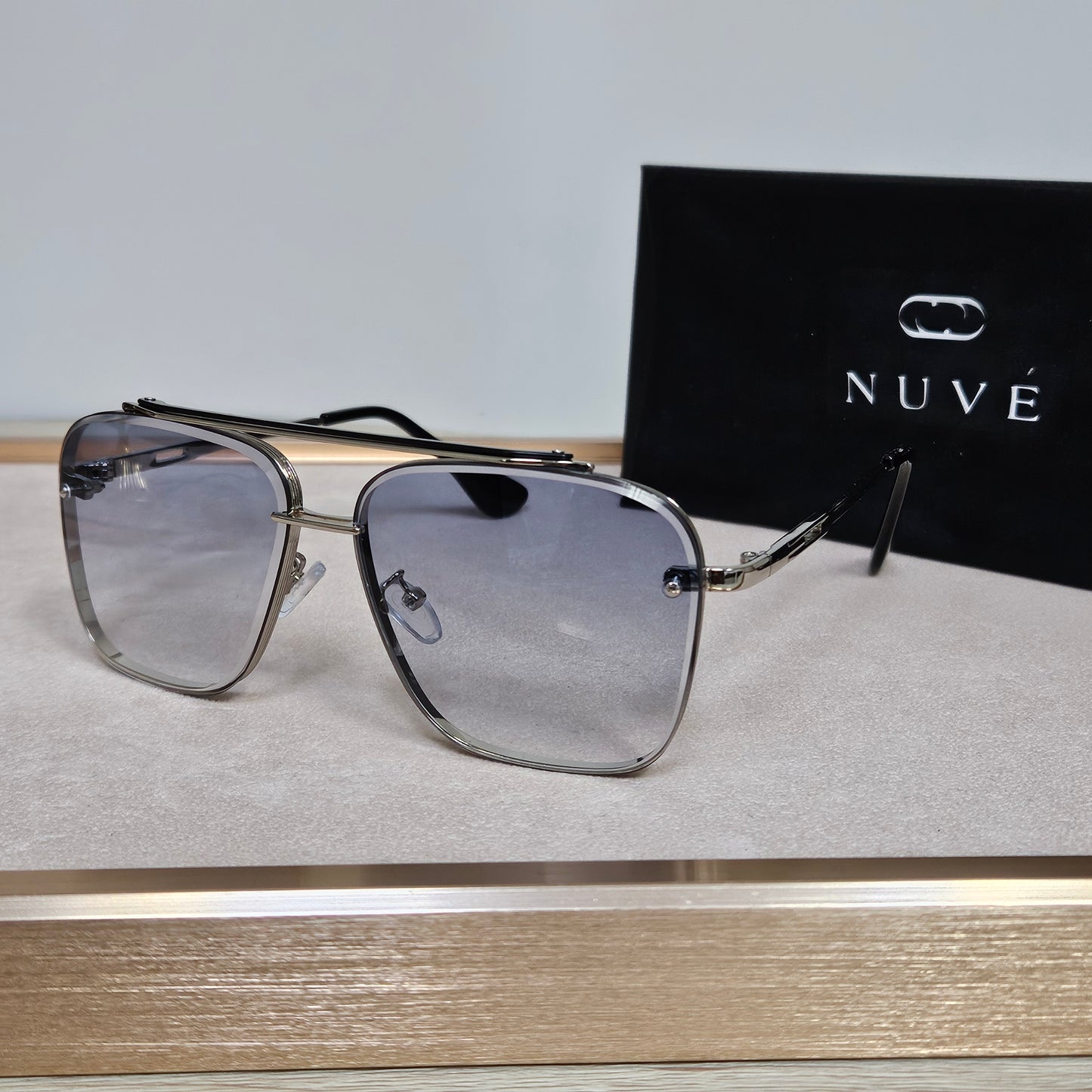 Nuvé Aviator Luxe Sunglasses