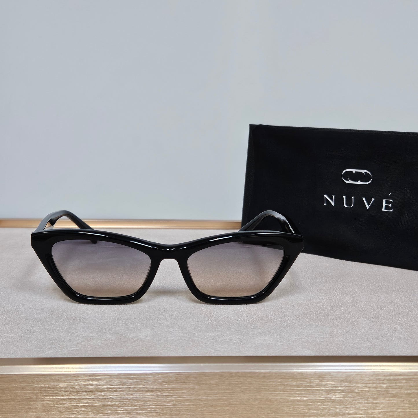 Nuve Luxe Cat Eye