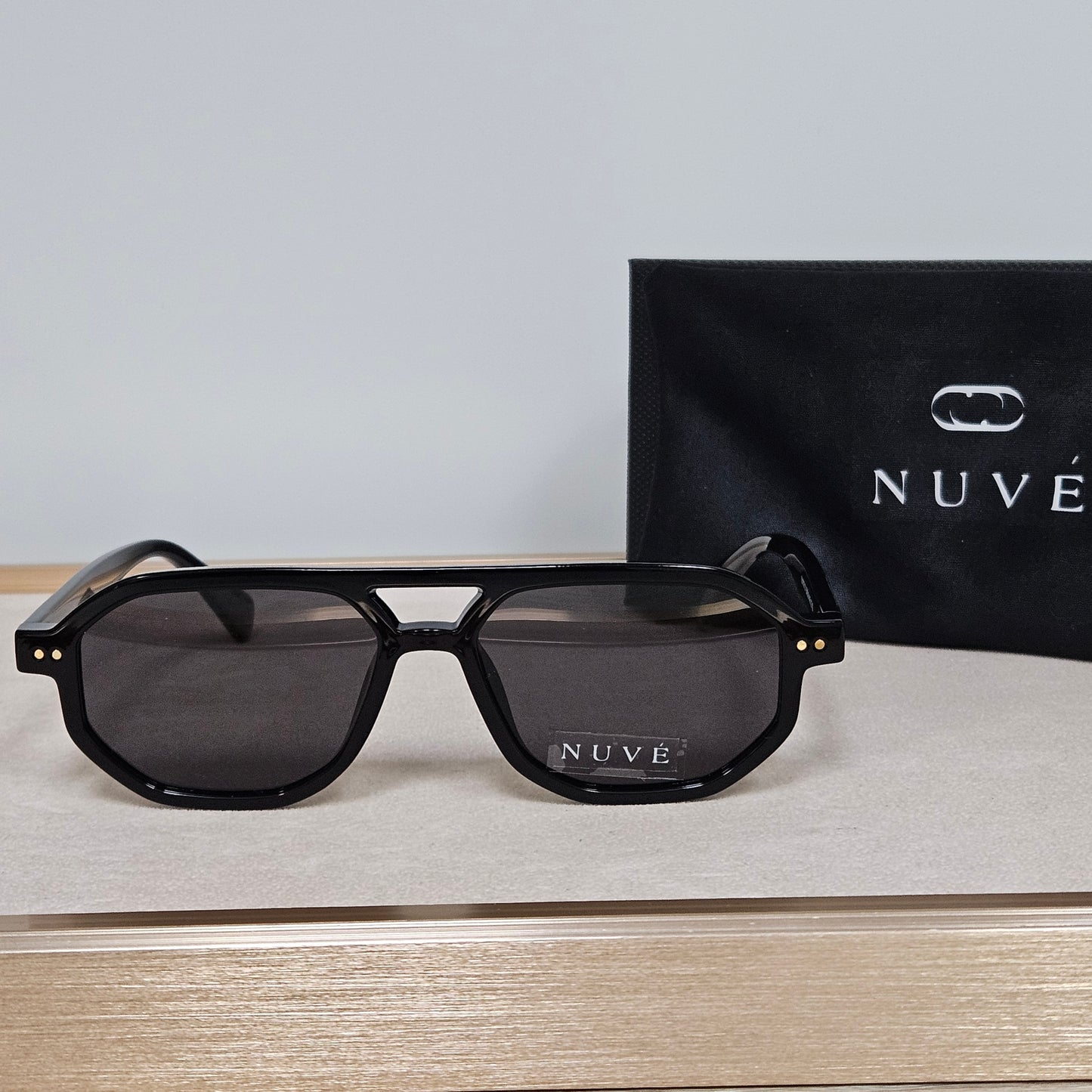 Nuvé Atlas – Jet Black Edition 54-16-145