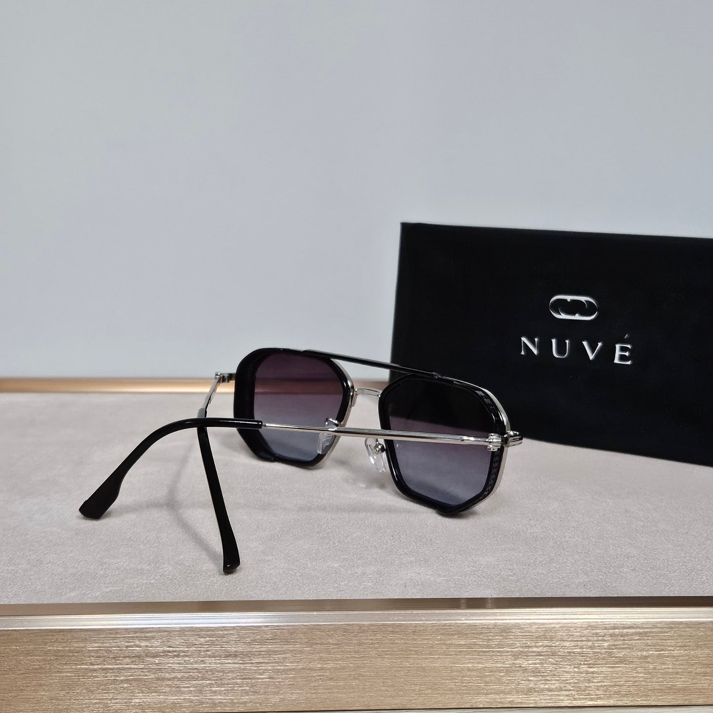 Echelon Silver & Black – Nuvé Eyewear