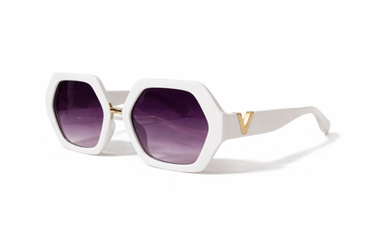 Octavia Lux–White Oversized