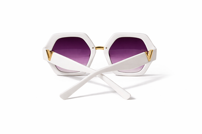 Octavia Lux–White Oversized