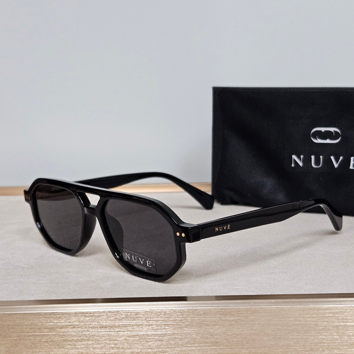 Nuvé Atlas – Jet Black Edition 54-16-145